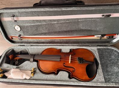 Stentor Violin Full Size Like New