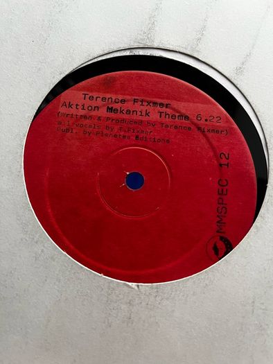 10e each Techno 12" vinyl
