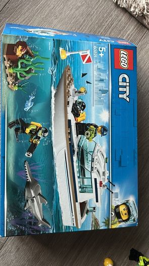 Limited edition Lego 60221