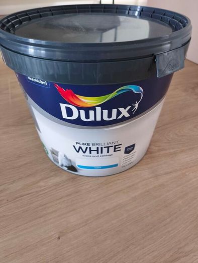 Dulux Pure Brilliant White Matt Paint