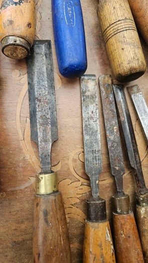 18 chisels for restoration