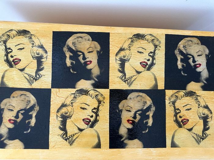 Marilyn Monroe - Vintage storage chest
