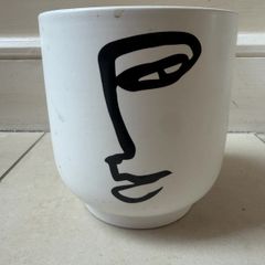 plant pot face