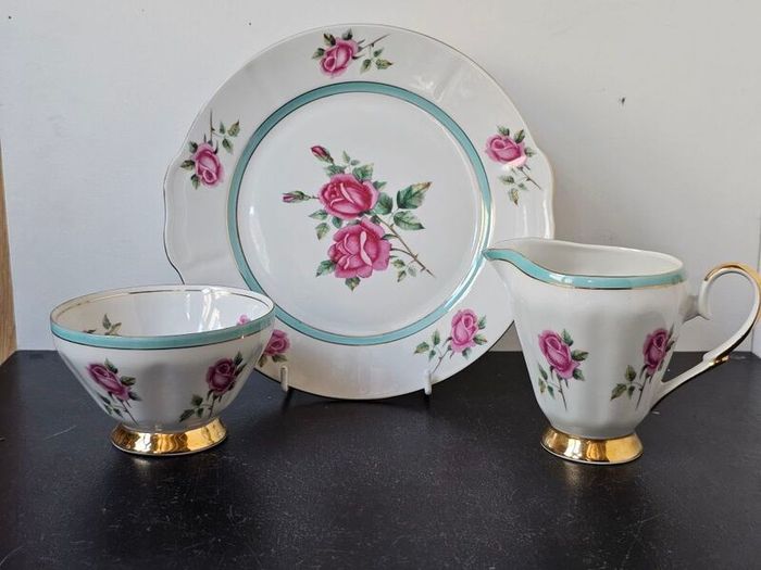 Rare Collectible Walbrzych Made in Poland Retro Tea Set