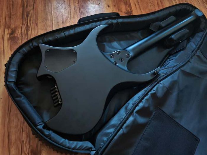Solar H2.6C Headless Guitar Carbon Black (Delivery available)