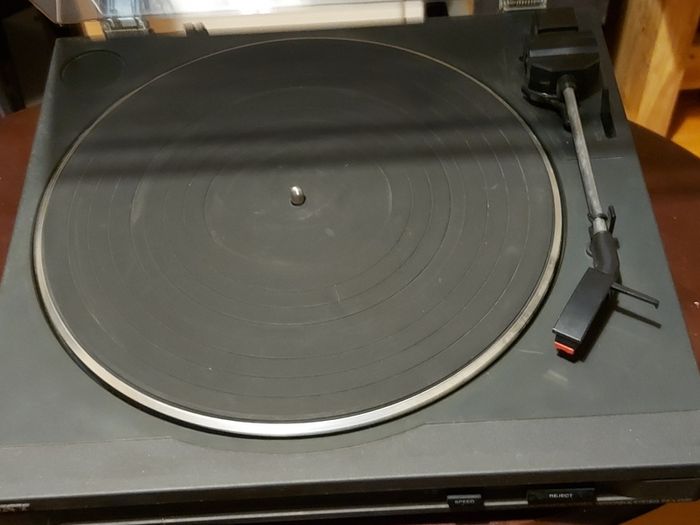 SONY Automatic Stereo Turntable System Model PS-LX46P