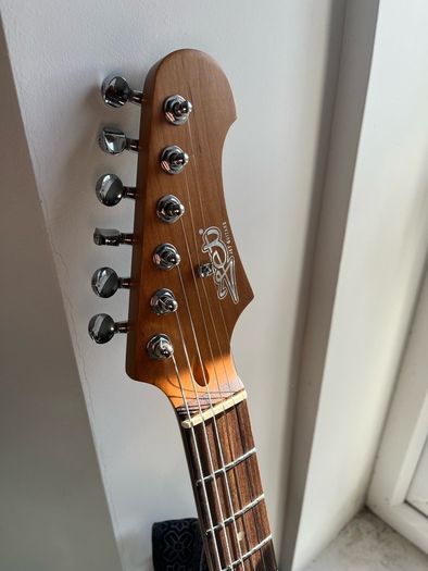 Jet guitars JET JS-400 BKR H Strat