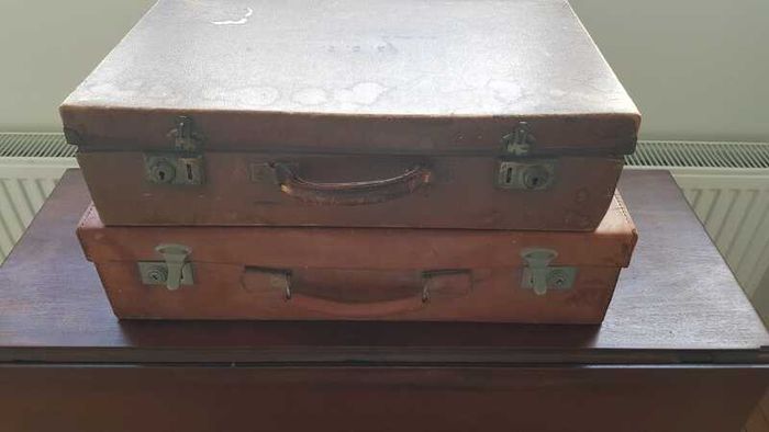 2 Antique Cases