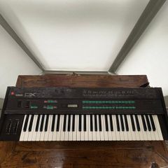 Yamaha DX7 Keyboard