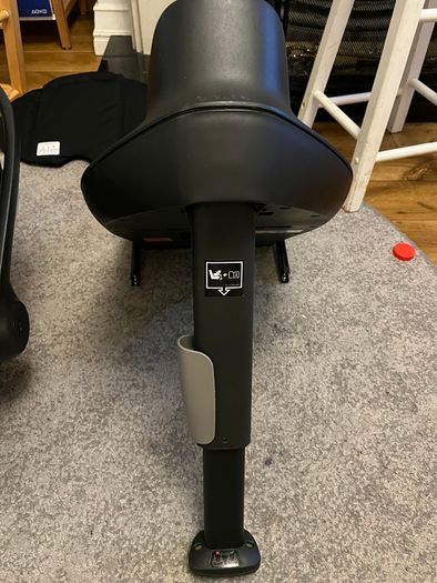 Car Seat with Base . Cybex Aton. B2 . R129