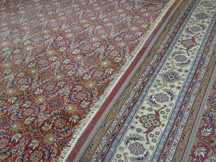 P.ersian Herati Rug 3.90 x 2.90 (H11)