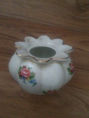 nice small trinket  vase for sale very nice .