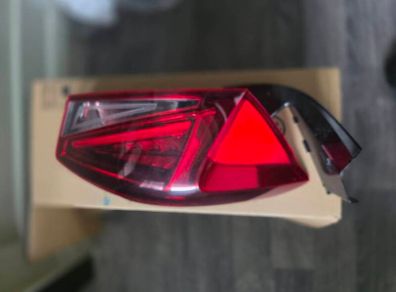 Seat Ibiza rear passenger break and tail light