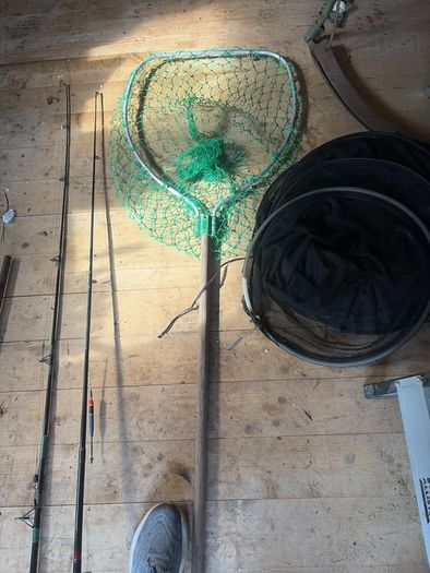 Vintage fishing rods & gear