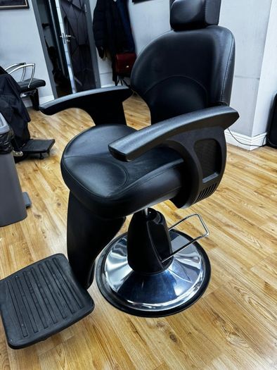 Barber/Hairdresser Chairs - Set of 3