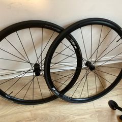 DT Swiss P1800 and GP5000 bike wheelset