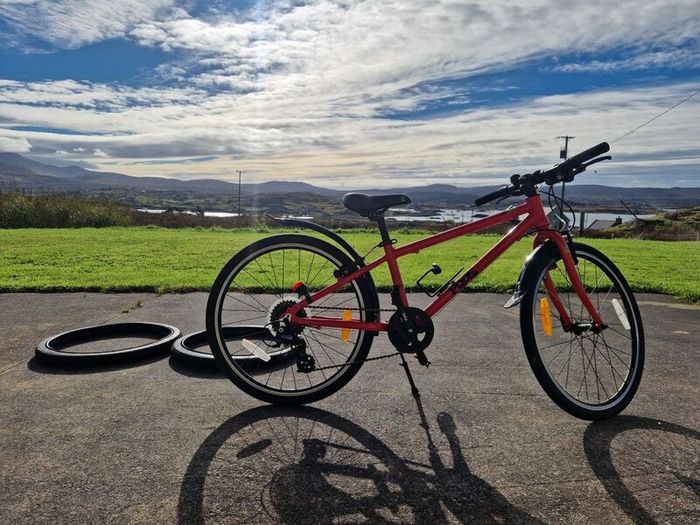 Frog bike 62cm 24inch 8 speed +2 new tyres