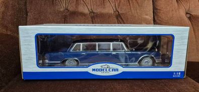 Mercedes Benz 1:18 model car