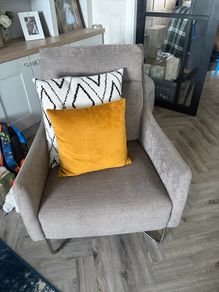 Wendy Fabric Accent Chair