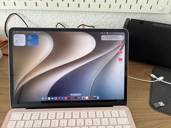 MacBook Neo 500g