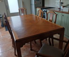 Solid table and 6 chairs