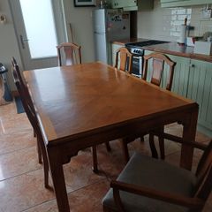 Solid table and 6 chairs