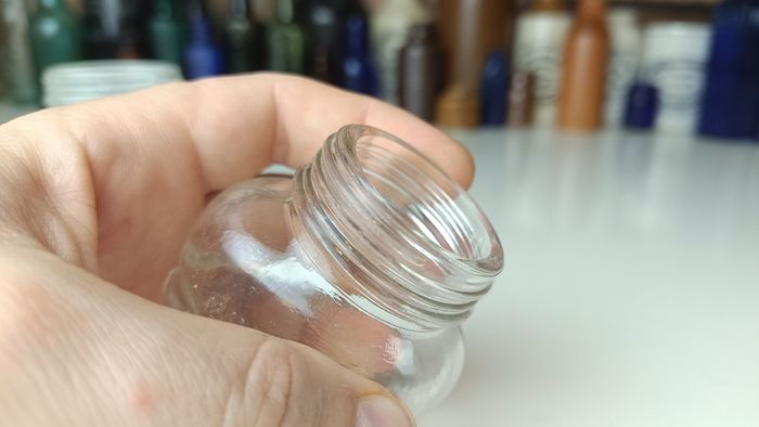 498 - Set of 2 Vintage Clear Glass Screw Cork Top Collectible Decorative BrylCreem Jars