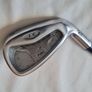 Taylormade rac LT 9 iron blue golf pride grip and metal shaft 99 cm long In excellent condition Image 2