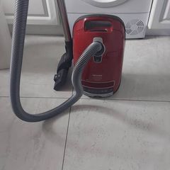 Miele Complete C3 Vacuum Cleaner