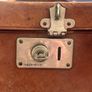 Rare Vintage Chinese Mahjong Set 144 Bakelite Tiles, Accessories and Key . Kiu Yih Case Image 2