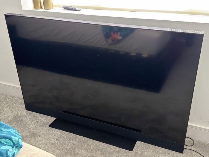 Sky Glass TV 65"