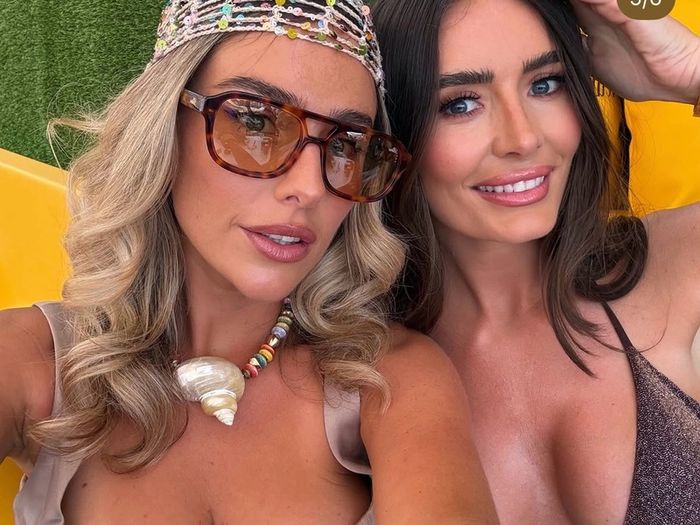 Heading off to EP? Gorgeous sequin bonnets for sale