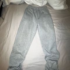 Scrunched sweatpants