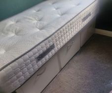 built in single bed