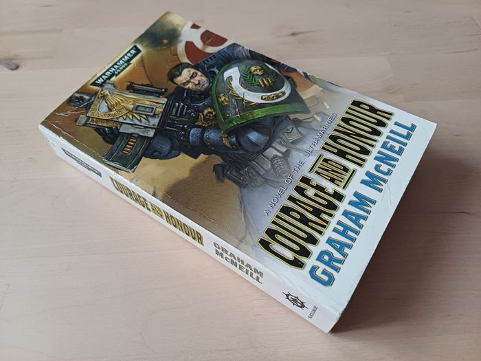 Warhammer 40,000 Courage and Honour by Graham McNeill (Games Workshop Science Fiction Paperback 2010)