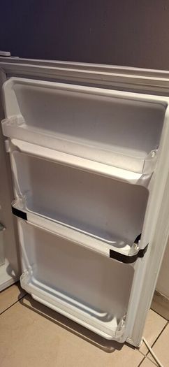 under counter fridge with small freezer