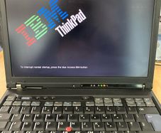 IBM ThinkPad T41 - retro machine