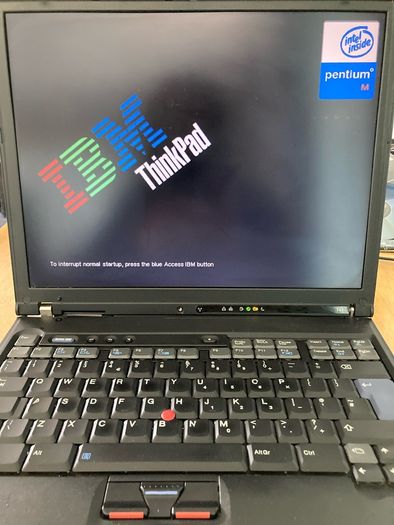 IBM ThinkPad T41 - retro machine