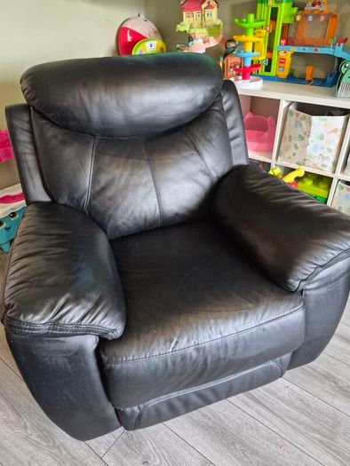 Leather recliner armchair