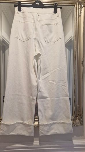 Much sought after halara jeans