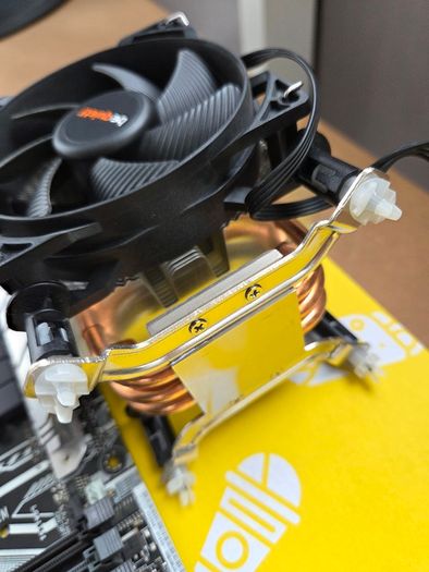 ASUS Prime Z270-A mobo + CPU i7-7700K + Cooler - Pizza Box not included!!
