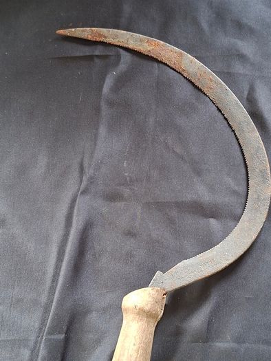Antique Farm Hand-Forged Sickle or Reaping Hook PRICE IS FOR 1 ONLY Postage available or Collection,