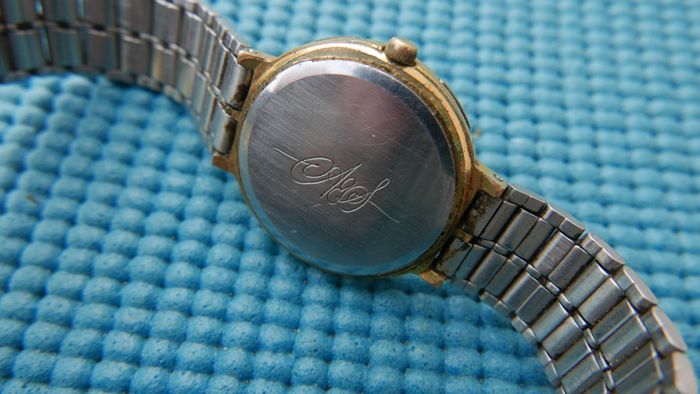 A&S 30 M Swiss Quartz Watch (fresh battery)