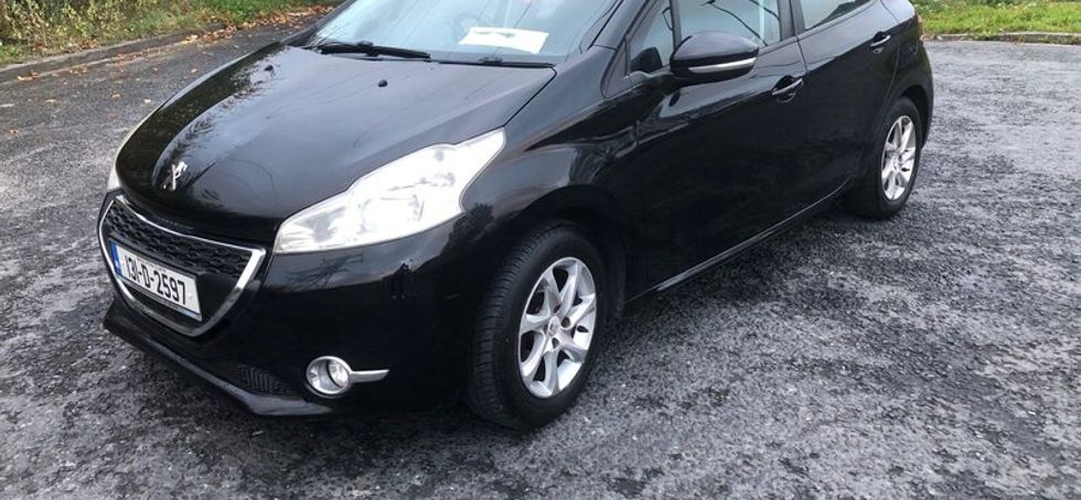 2013 peugeot 208 active 1.2 4DR petrol