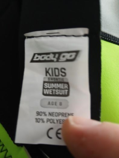 kids wetsuits