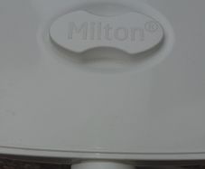 Milton steriliser