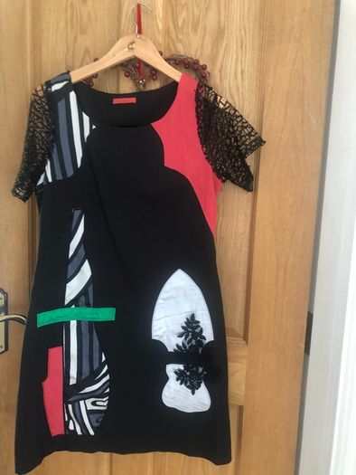 Stunning exquisss dress