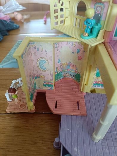 Polly pockets bundle