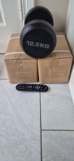 brand new 2x12.5kilo dumbbells