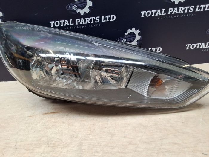 Ford focus 2015-18 headlight
